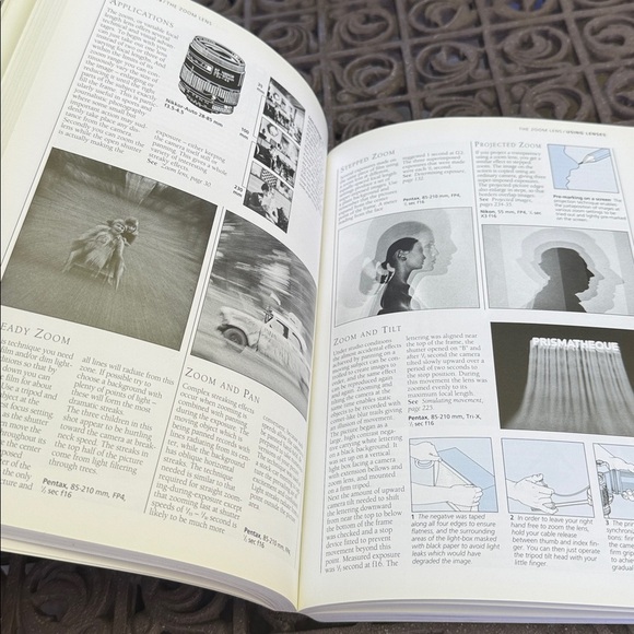 The Photographer’s Handbook by John Hedgecoe. Third edition Paperback. - Picture 9 of 10